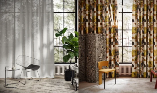 2 Bilder: Moderne große Fenster , industrial-Stil, weiße halbdurchsichtige Gardine, bunte blickdichte Gardine mit Grün- und Gelbtönen